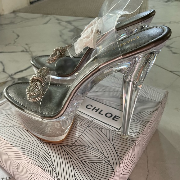 Serenity Rhinestone Bow Clear Platform Sandal Size 9 By Chase & Chloe … - Picture 13 of 14